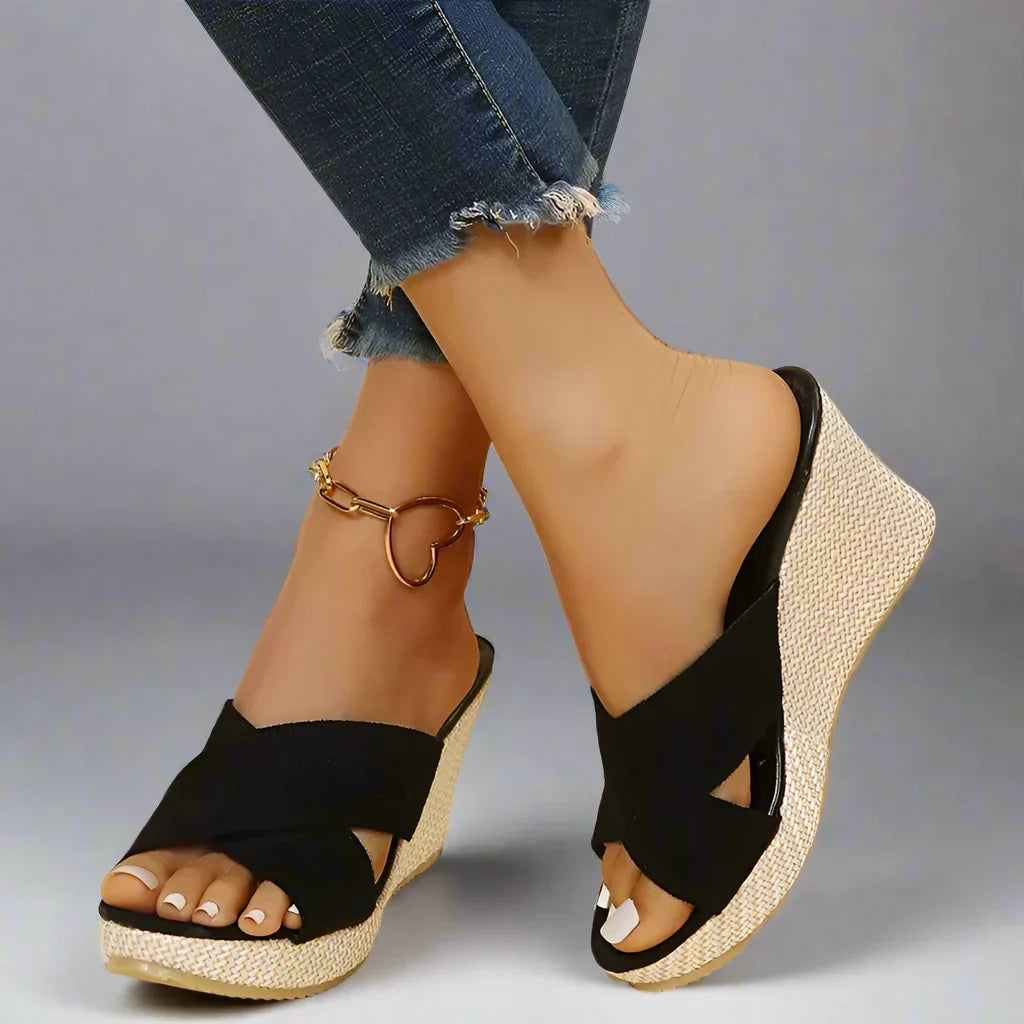 Ernestine | Stilfulde kilehæle til maksimal komfort